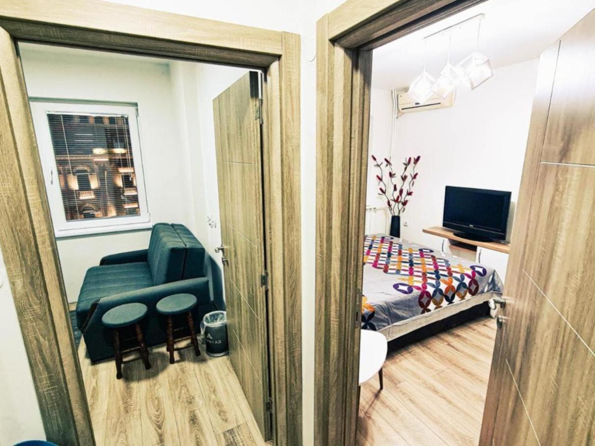 Rooftop Apartment At Mainsquare Skopje Luaran gambar