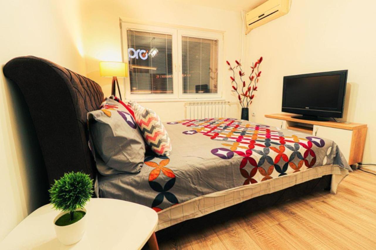 Rooftop Apartment At Mainsquare Skopje Luaran gambar
