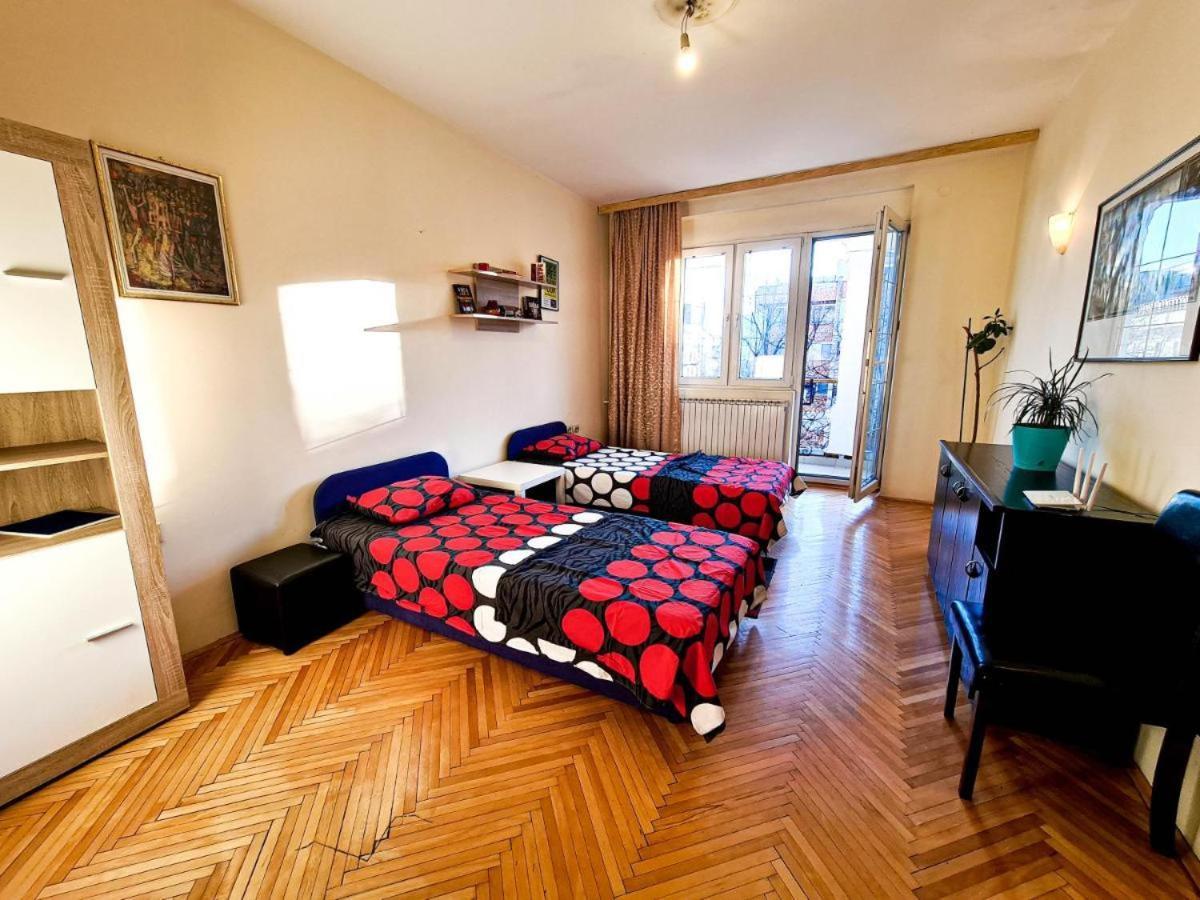Rooftop Apartment At Mainsquare Skopje Luaran gambar
