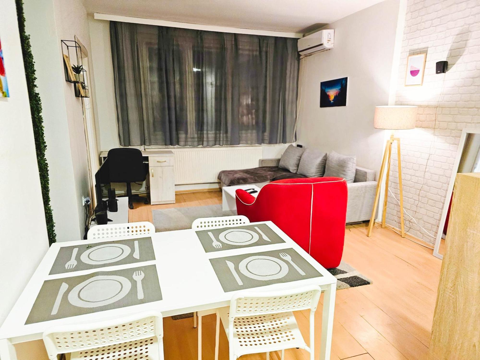 Rooftop Apartment At Mainsquare Skopje Luaran gambar